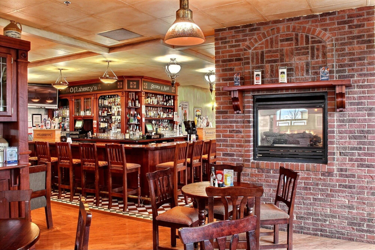 Food & Drinks 5, Comfort Inn & Suites at I-74 and 155, Tazewell