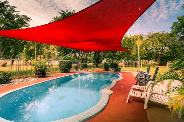 Sport & Beauty 5, Banyan Tree Resort - Campsite, Coomalie