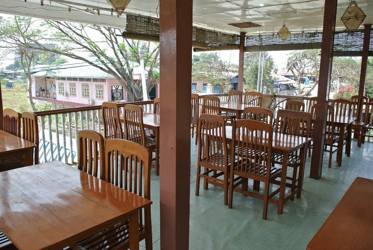 Food & Drinks, Bright hotel, Taunggye