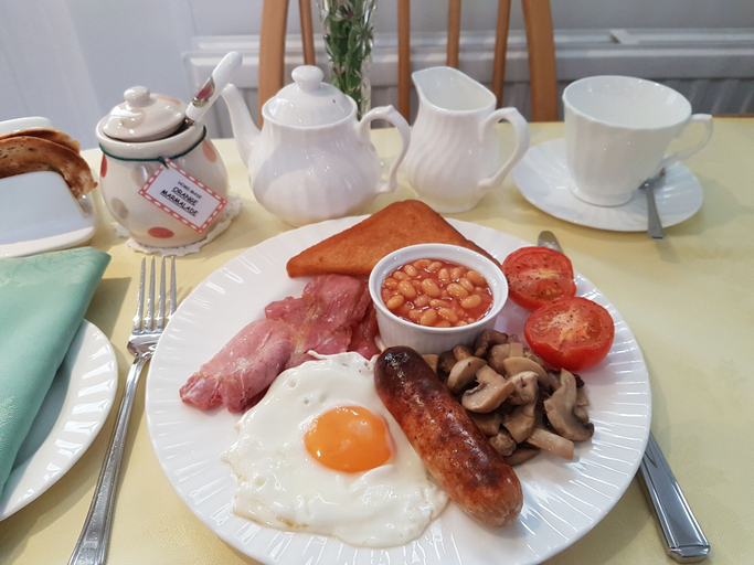 Food & Drinks 5, Montrose Guest House, Somerset