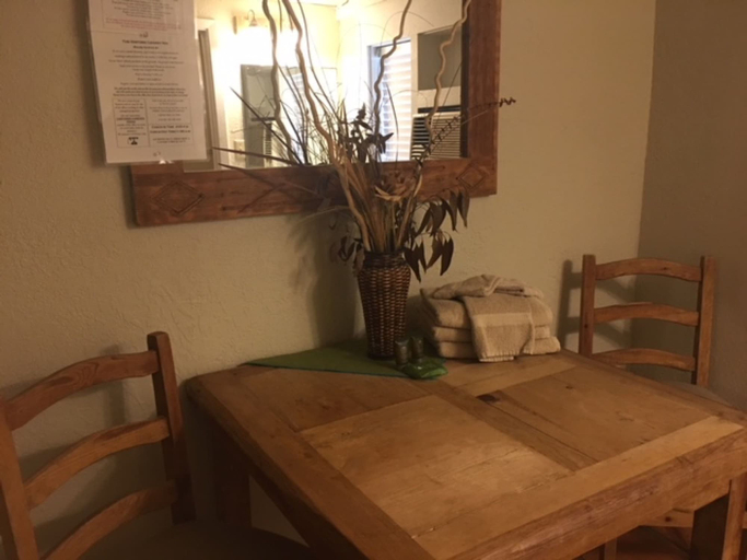 Others 5, The Leakey Inn by CMD, Real