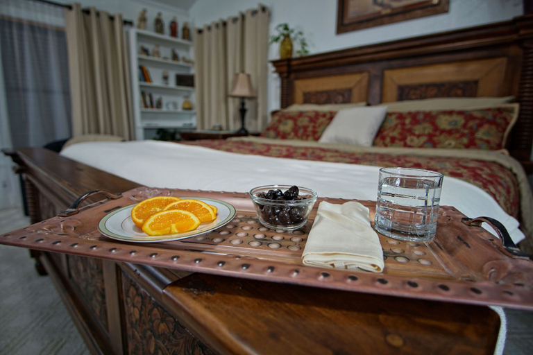 Food & Drinks, Live Oak B&B, Somervell