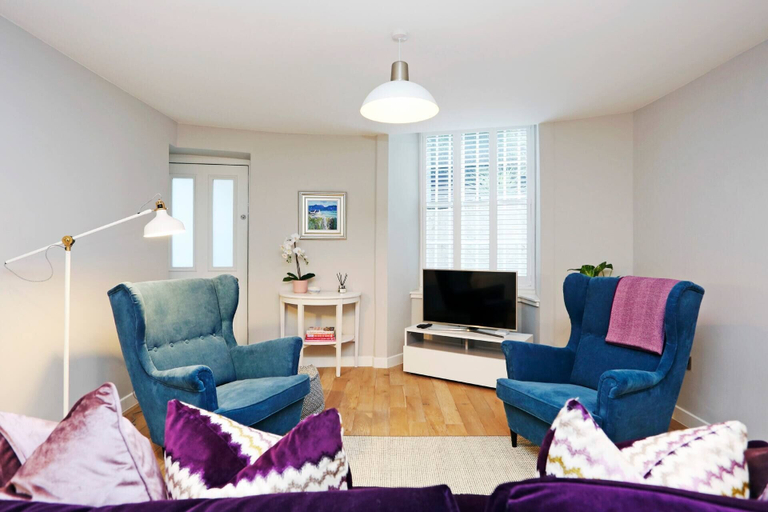 Others 5, JOIVY Vibrant City Centre 2-bed Apt., Edinburgh
