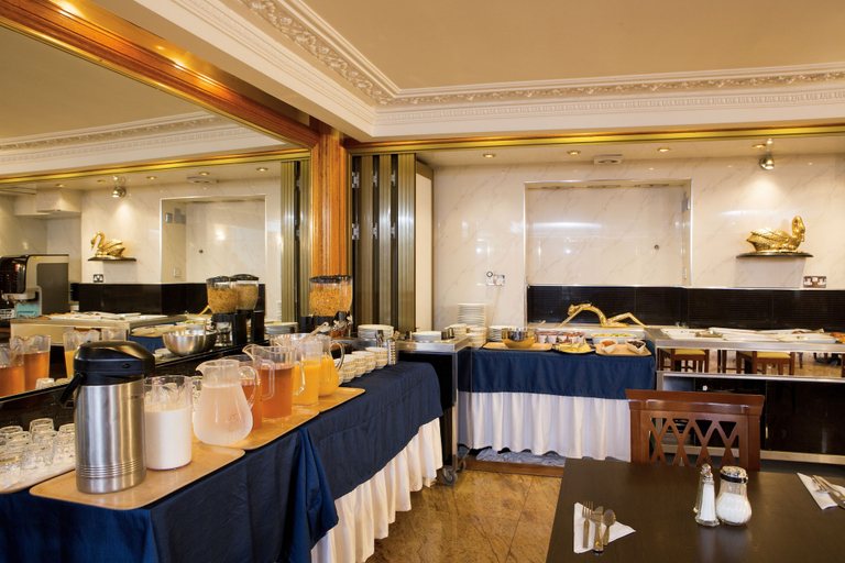Food & Drinks 4, Abbey Court, Hyde Park Hotels, London