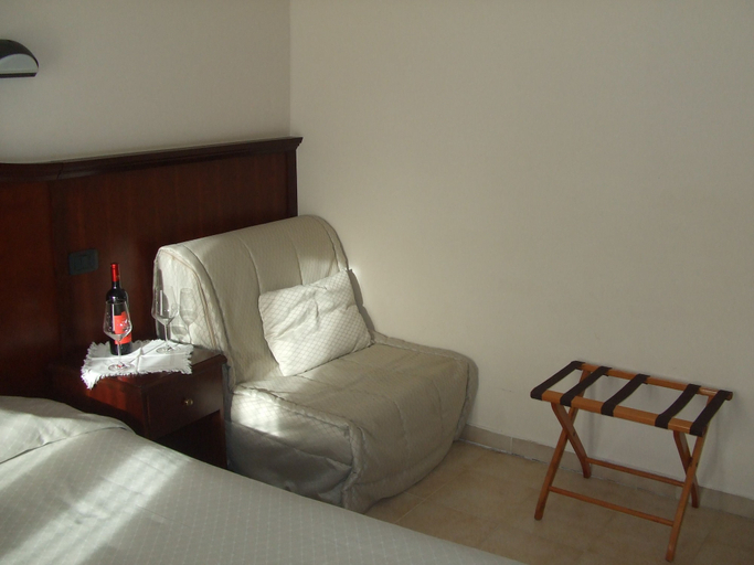 Bedroom 5, Hotel Stella Del Sud, Carbonia-Iglesias
