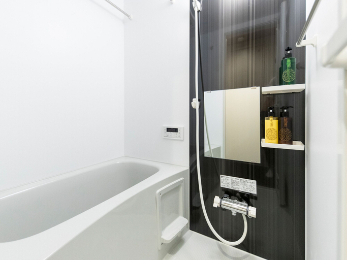 Bathroom 3, Trip Pod Minoshima A, Fukuoka
