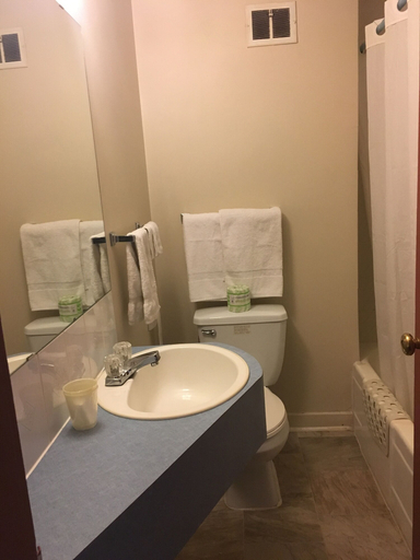 Bathroom 3, Stettler Hotel, Division No. 7