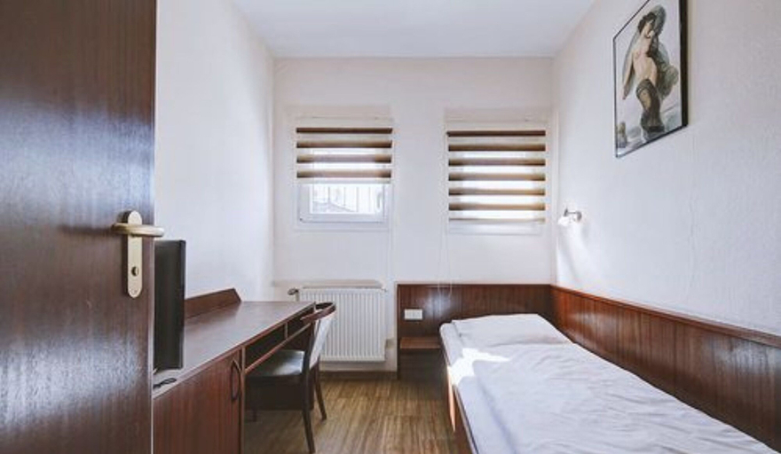 Bedroom 3, Hotel Filoxenia, Stuttgart