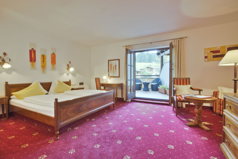 Bedroom 2, Hotel Alpenresidenz Adler, Kitzbühel