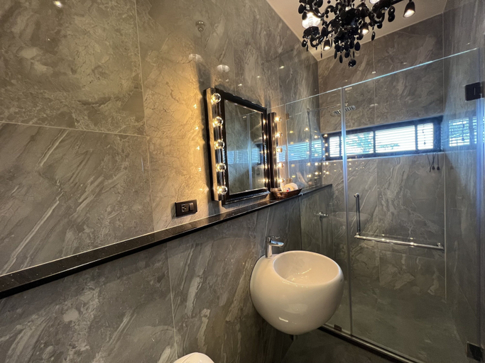Bathroom 5, Art Pool Villa, Pattaya