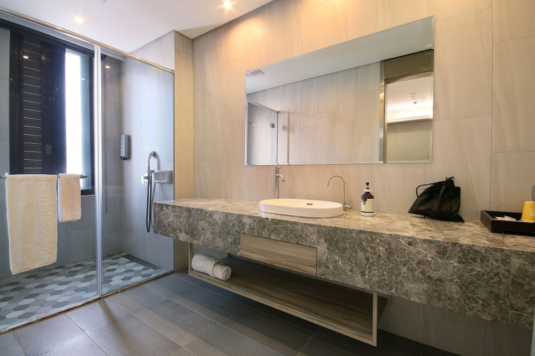 Bathroom 3, Feng Cai Motel, Changhua