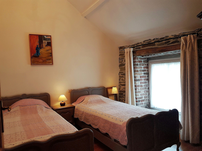 Bedroom 2, Gîtes Les Myosotis, Luxembourg