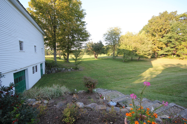 Others 5, Highland Lake Inn, Merrimack