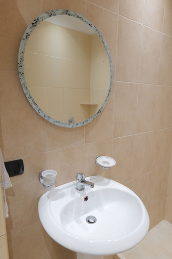 Bathroom 3, Dior Hotel, Sarandës