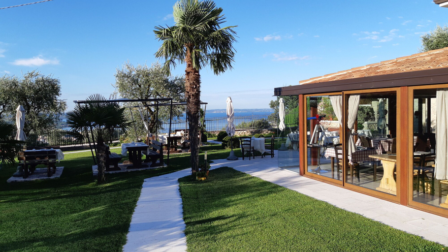 Exterior & Views 2, Casaliva, Verona
