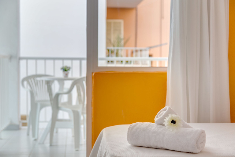 Bedroom 3, Garau Petit Hotel, Baleares