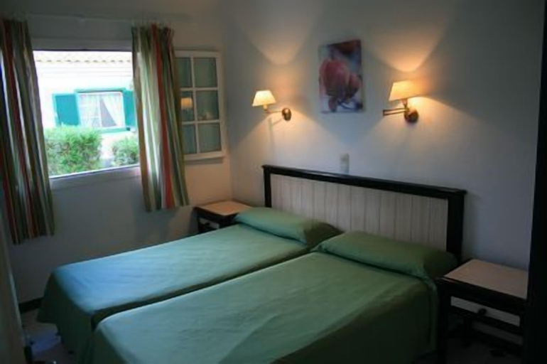 Bedroom 2, Campo Golf Bungalows, Las Palmas