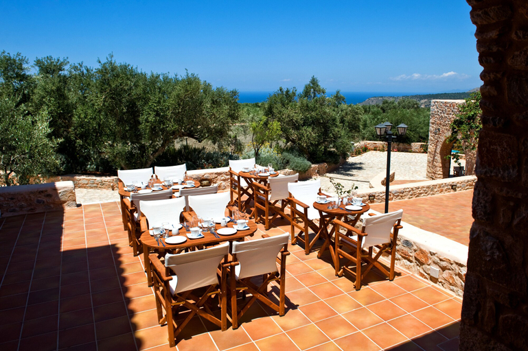 Food & Drinks 5, Arapakis Historic Castle, Peloponnese