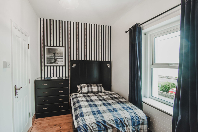 Bedroom 3, Sligo Bay Lodge
