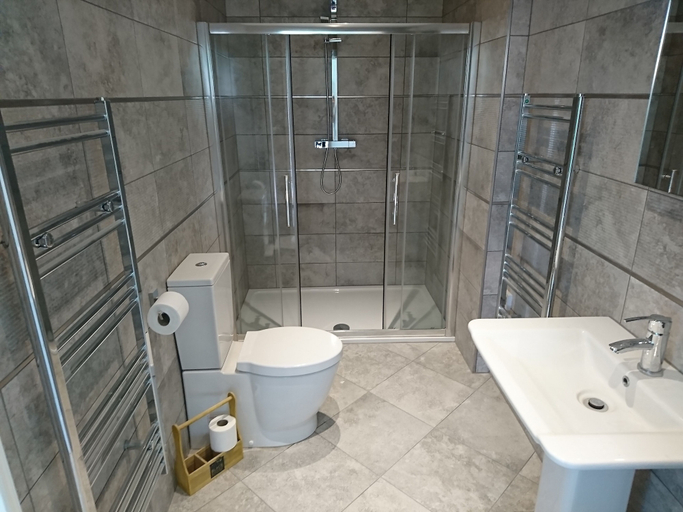 Bathroom, The Old Kitchens, Isle of Wight