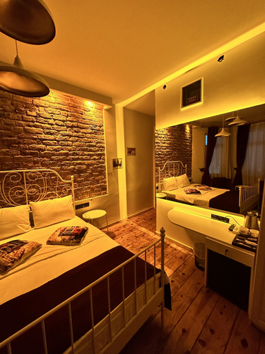 Bedroom 3, Corner Hot, Beşiktaş
