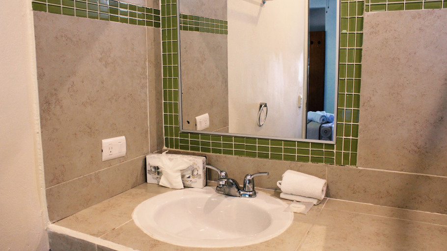 Bathroom 4, Maya Suites By LHMG, Cozumel