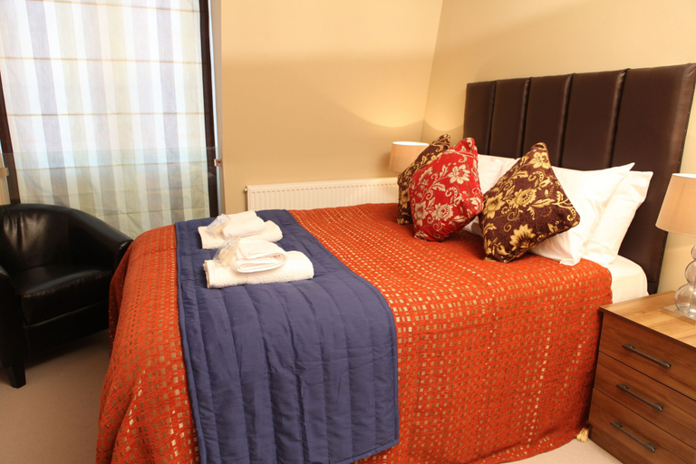 Bedroom 5, Metro Star, London