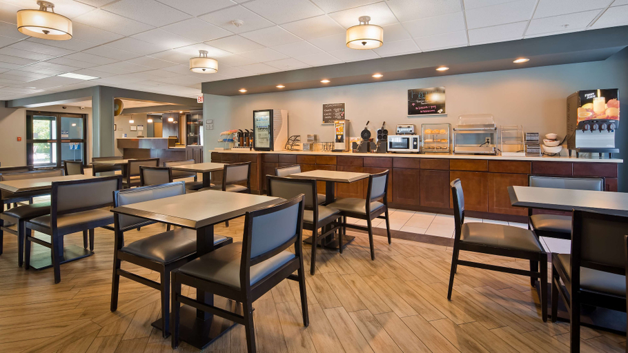 Food & Drinks 5, Best Western Plus Coldwater Hotel, Branch