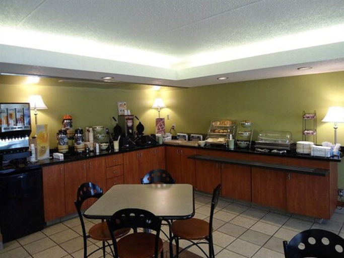 Food & Drinks 5, Quality Suites Whitby, Durham