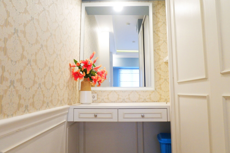 Bathroom 2, Modern Studio Apartment at Tanglin Tower Supermall Mansion, Surabaya