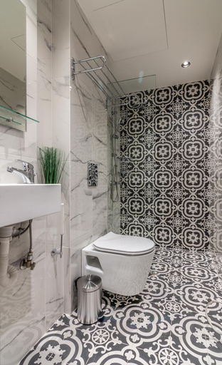 Bathroom 3, Plenty Apartments Athens, Attica