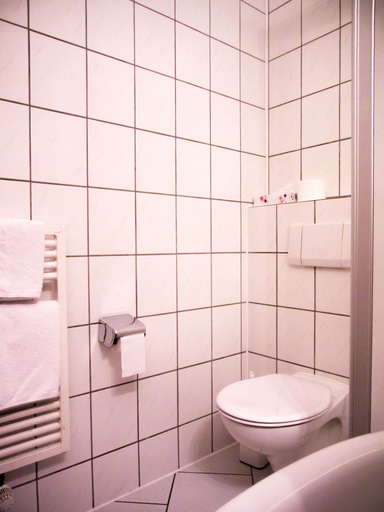 Bathroom 5, Hotel Zur Flora, Essen