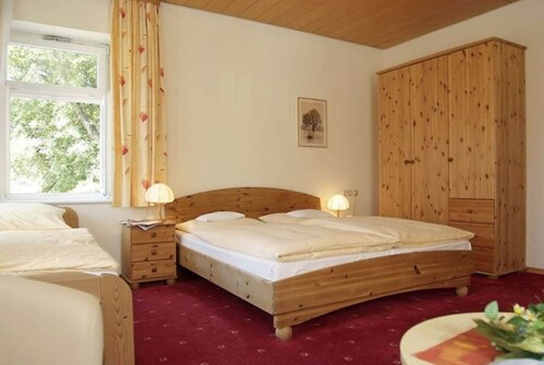 Bedroom 3, Hotel-Gasthof Rödertor, Ansbach