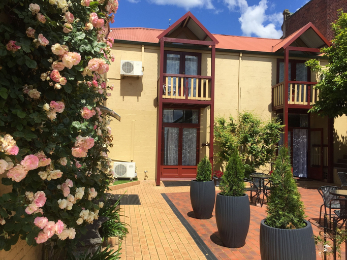 Exterior & Views 2, Art Hotel on York, Launceston - Pt B