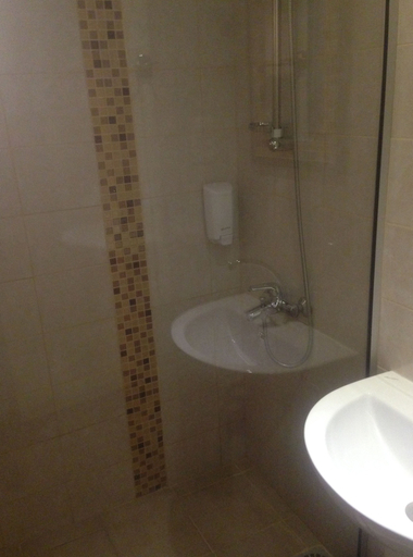 Bathroom 4, Antonis G. Hotel Apartments, Larnaca