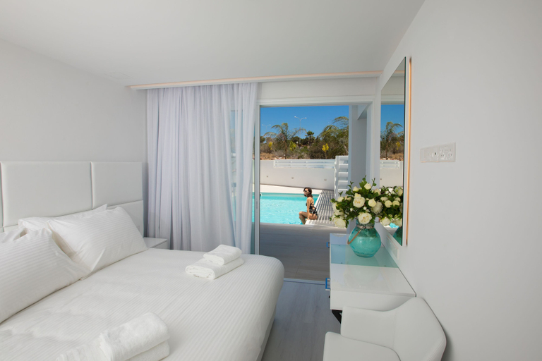 Bedroom 4, Hotel Napa Suites - Adults Only