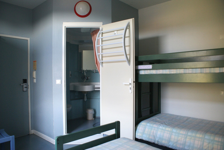 Bedroom 3, Le Presbytère, Landes