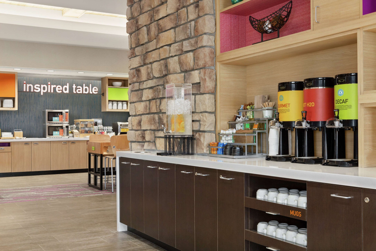 Food & Drinks 4, Home2 Suites by Hilton Colorado Springs South, El Paso