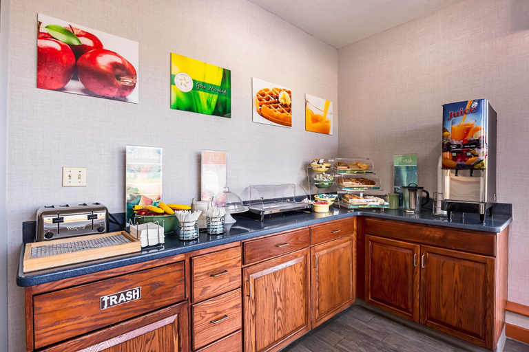 Food & Drinks 5, Quality Inn Dillon, Dillon