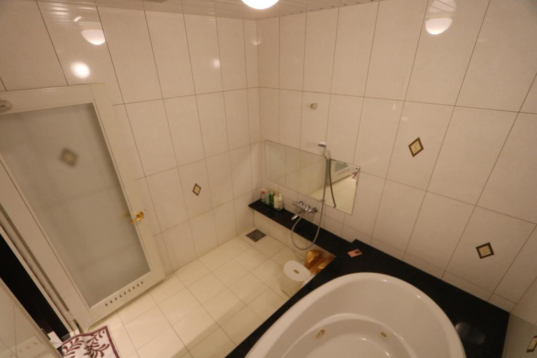 Bathroom 4, Hotel Sari Resort Takinoyashiro - Adults Only, Katō