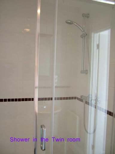 Bathroom 4, Gosfield Lake Resort, Essex