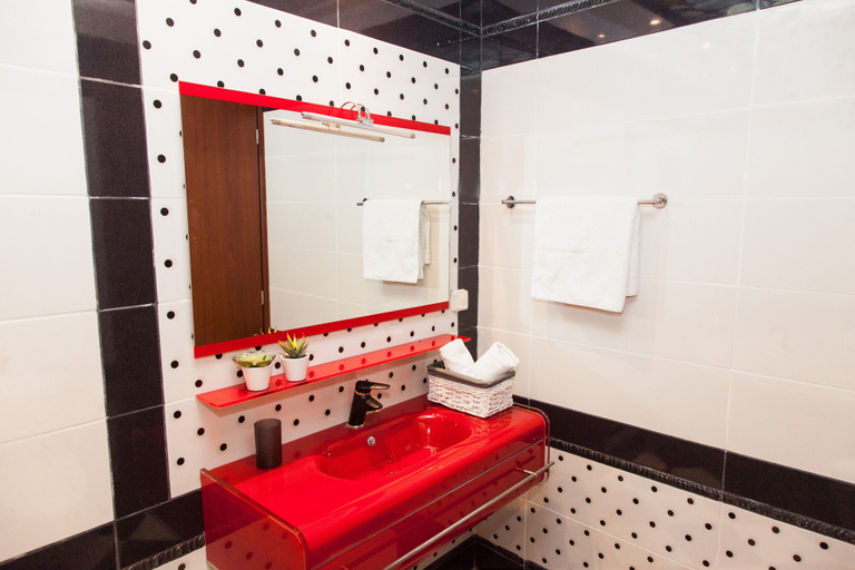 Bathroom 3, Modern Urban Design at Exarchia, Attica