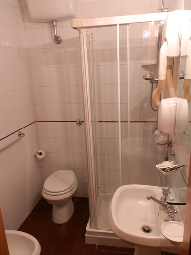 Bathroom 4, Hotel Francesco, Pisa