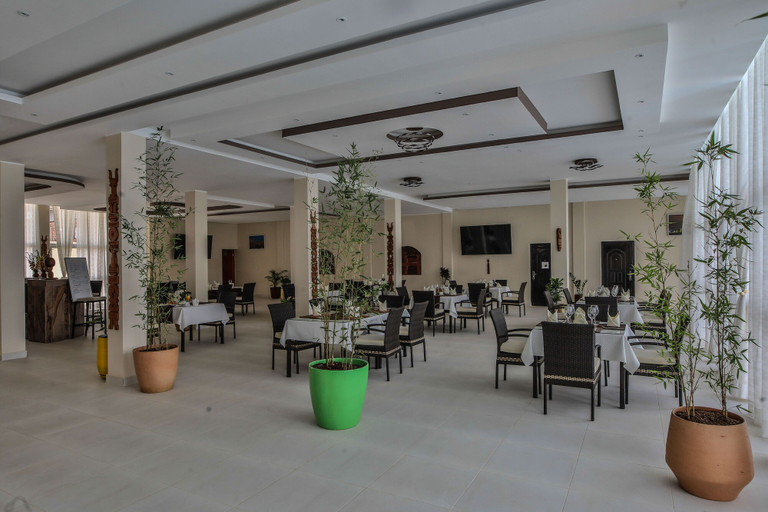Food & Drinks 4, Menabe'l, Vakinankaratra