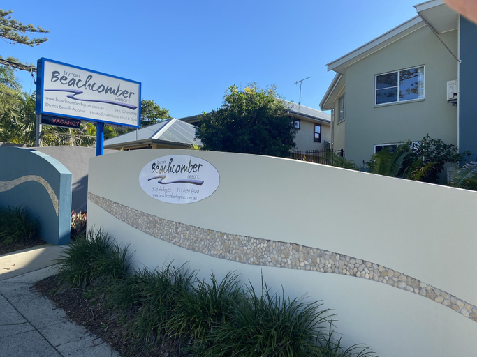 Exterior & Views 2, Byron Beachcomber, Byron
