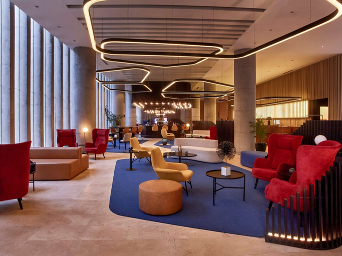 Pullman Lima San Isidro, Lima