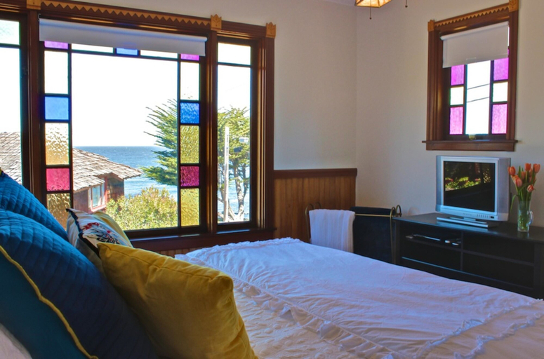 Bedroom 3, 3573 Captain's Castle, Monterey