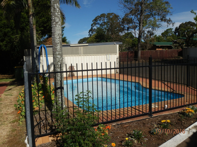 Sport & Beauty 5, Flying Spur Motel, Toowoomba - North-West