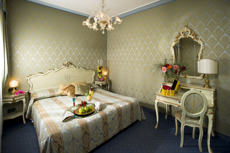Bedroom 2, Hotel Carlton on the Grand Canal, Venezia