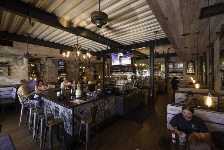 Food & Drinks 5, The Tavern Hotel, Yavapai